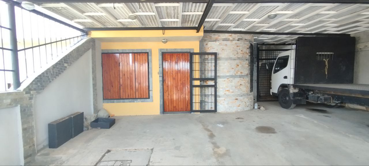 CASA EN VENTA EN BARCELONA – EL CORTIJO DE ORIENTE