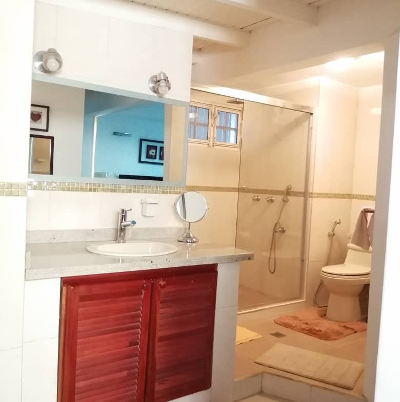 CASA EN VENTA EN LECHERÍA CASAS BOTES C – COMPLEJO TURÍSTICO EL MORRO