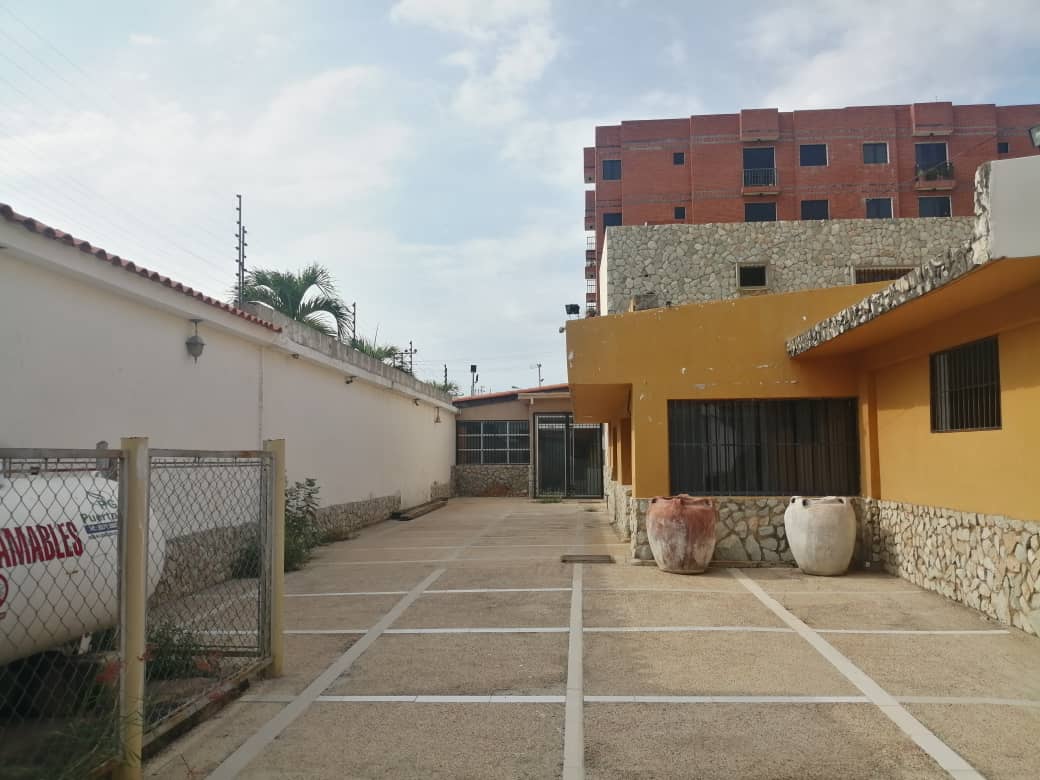 CLÍNICA QUIRÚRGICA EN VENTA NUEVA BARCELONA