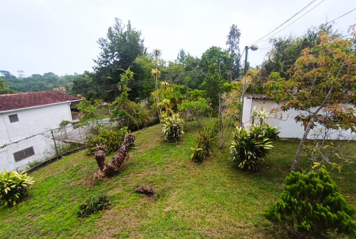 CASA EN VENTA EN LOS ALTOS DE SANTA FE, SUCRE