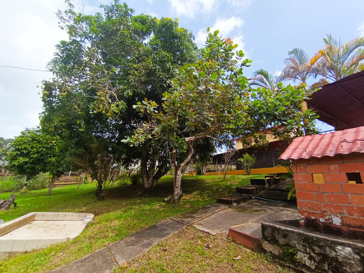 CASA EN VENTA EN LOS ALTOS DE SANTA FE, SUCRE