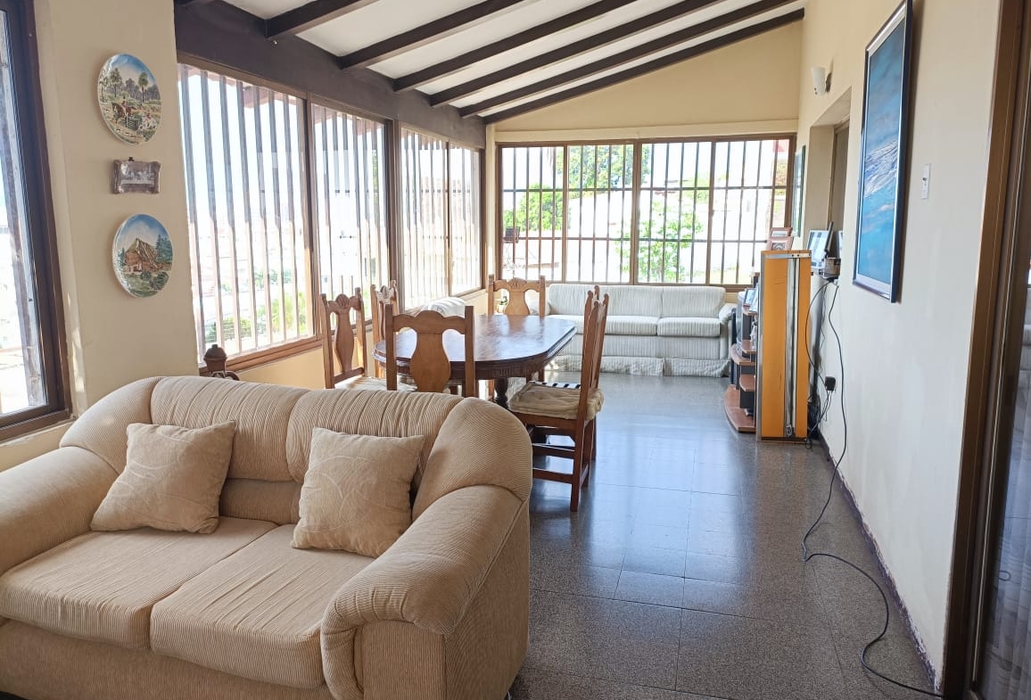CASA EN VENTA EN PUERTO LA CRUZ SECTOR LATINIA
