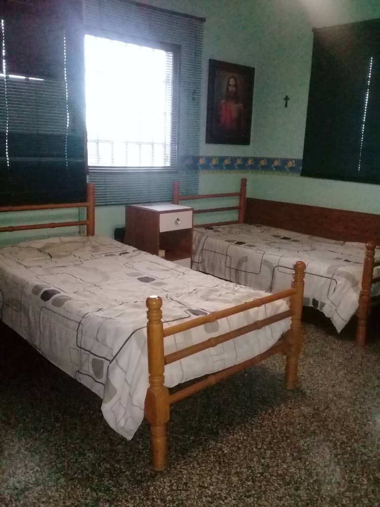 CASA EN VENTA EN PUERTO LA CRUZ SECTOR LATINIA