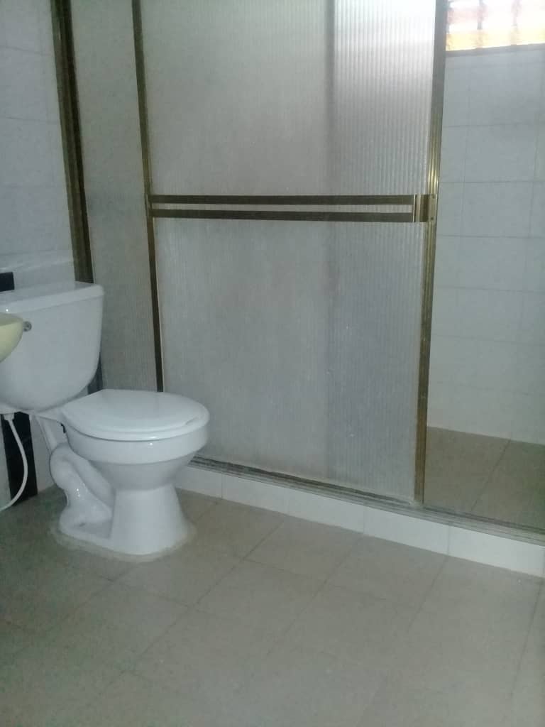 CASA EN VENTA EN PUERTO LA CRUZ SECTOR LATINIA