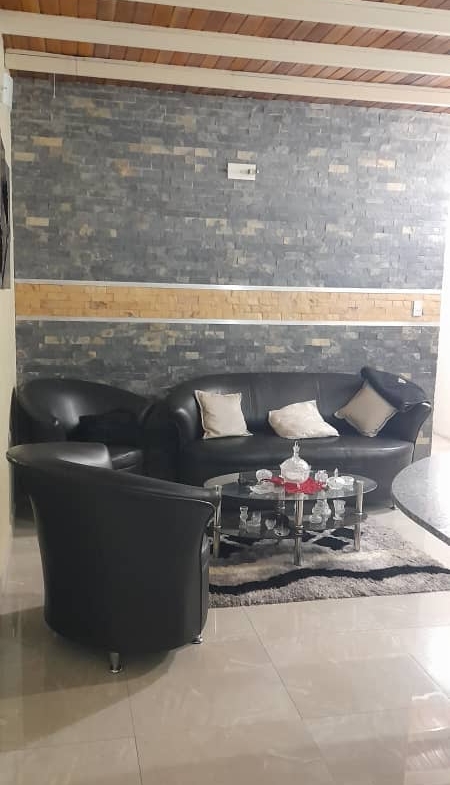 EDIFICIO COMERCIAL EN VENTA EN BARRIO SUCRE BARCELONA