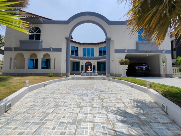 VENTA, CASA EN LAS VILLAS, LECHERÍA