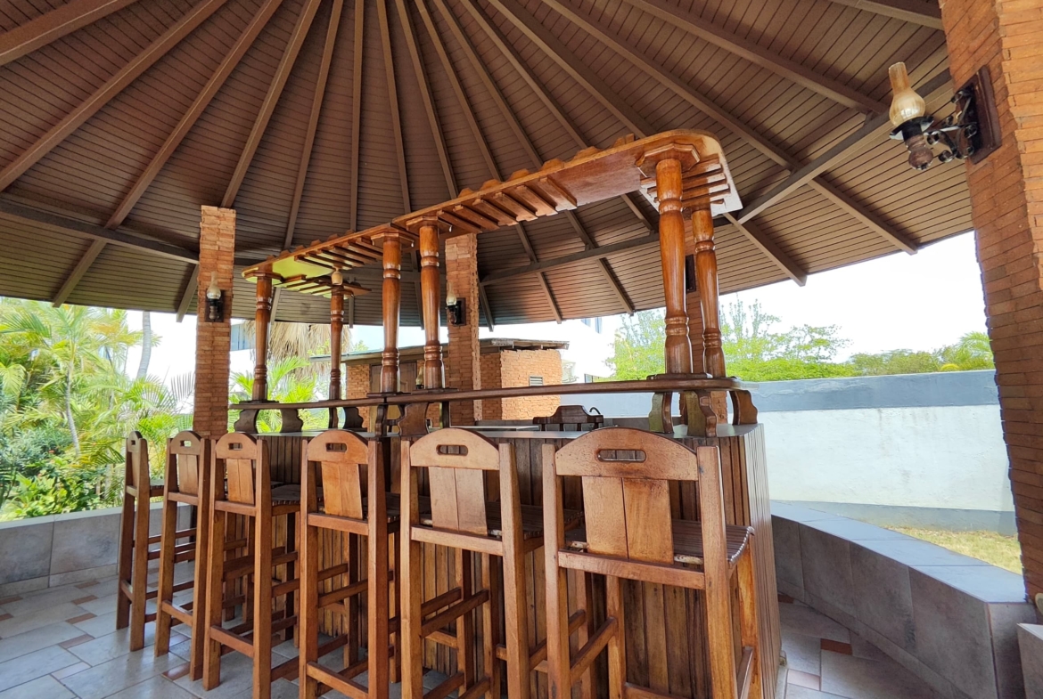 VENTA, CASA EN LAS VILLAS, LECHERÍA