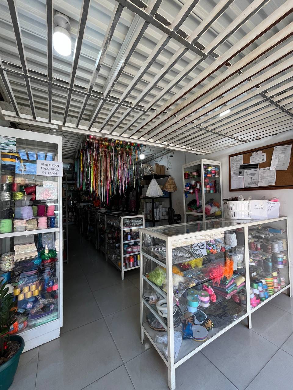 LOCAL COMERCIAL EN LA CALLE BOLÍVAR DE PUERTO LA CRUZ