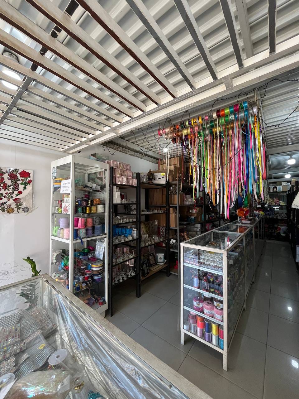 LOCAL COMERCIAL EN LA CALLE BOLÍVAR DE PUERTO LA CRUZ