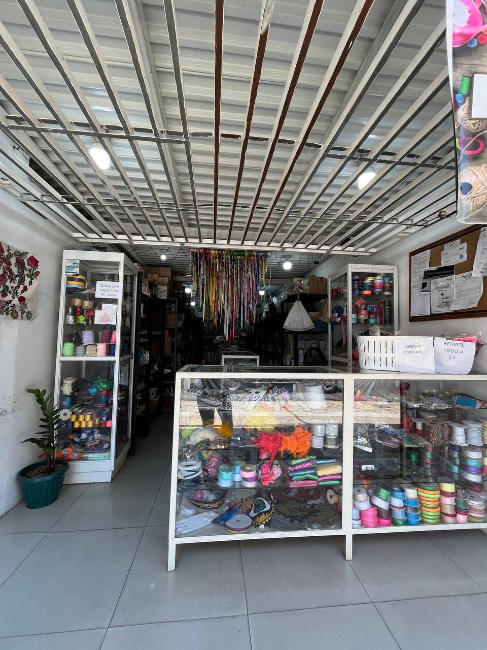 LOCAL COMERCIAL EN LA CALLE BOLÍVAR DE PUERTO LA CRUZ