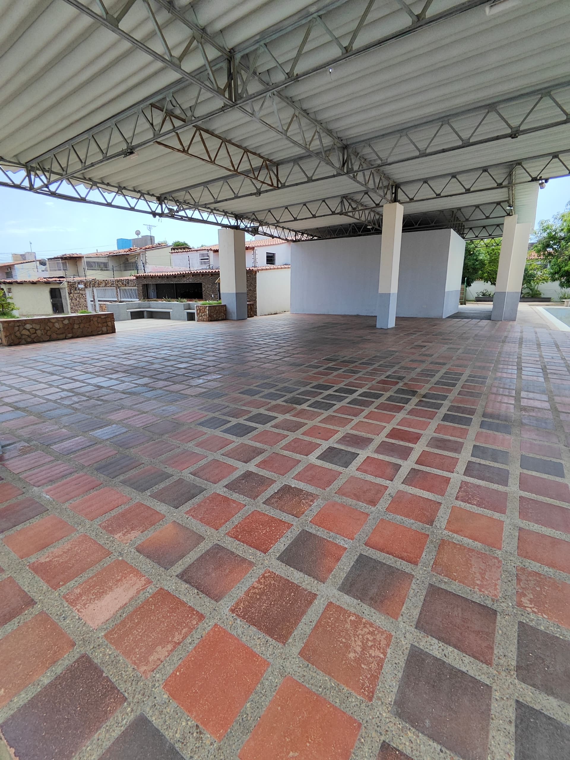 CASA EN LA URBANIZACIÓN BIENESTAR EN NUEVA BARCELONA