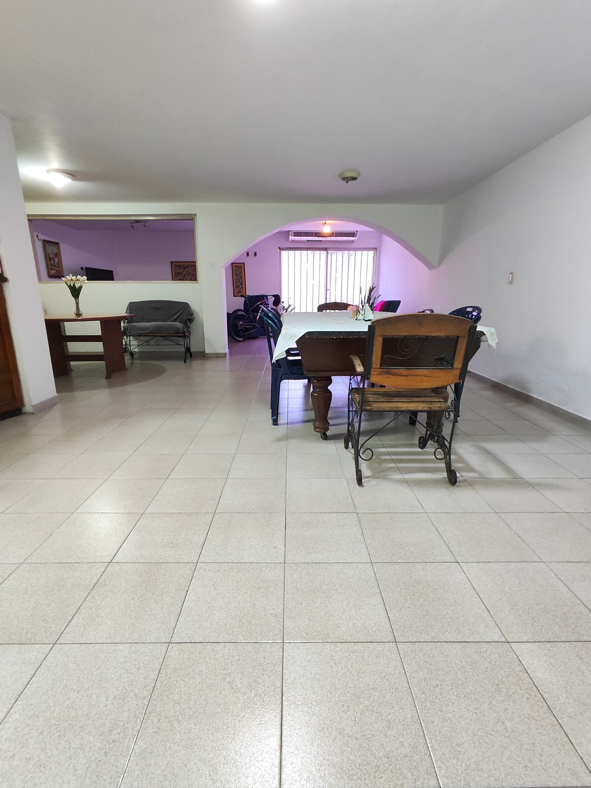 CASA EN LA URBANIZACIÓN BIENESTAR EN NUEVA BARCELONA