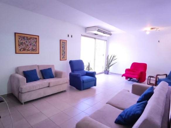 CASA EN LA URBANIZACIÓN BIENESTAR EN NUEVA BARCELONA