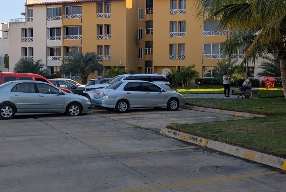 apartamento amoblado Lechería Venezuela